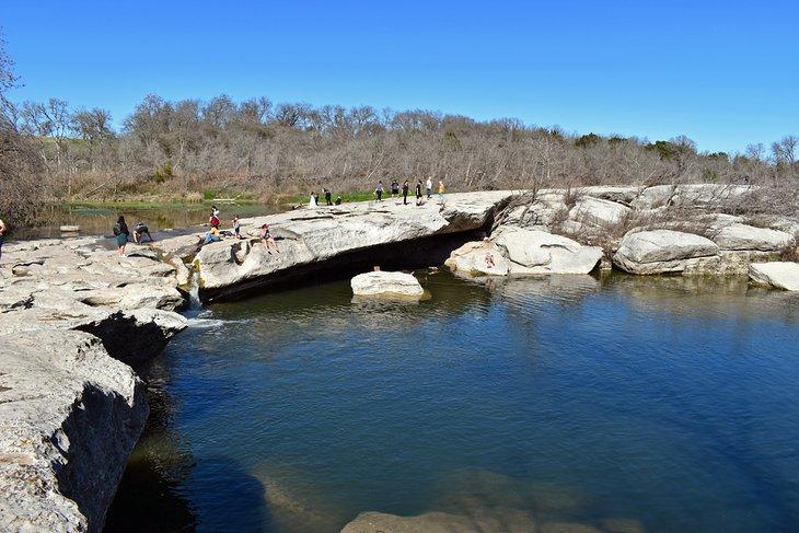 Lower Falls en McKinney Falls State Park