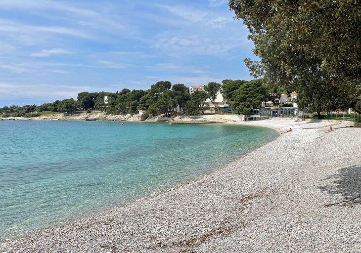 Plage de Centinara