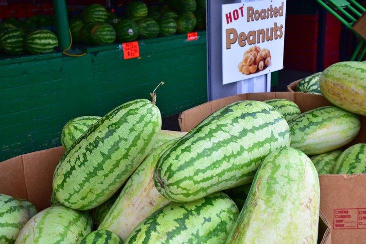 Wassermelonen zum Verkauf auf dem Markt in Birmingham