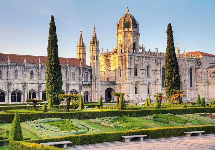 Mosteiro dos Jerónimos: Errichtet zu Ehren von Portugals Entdeckungszeit