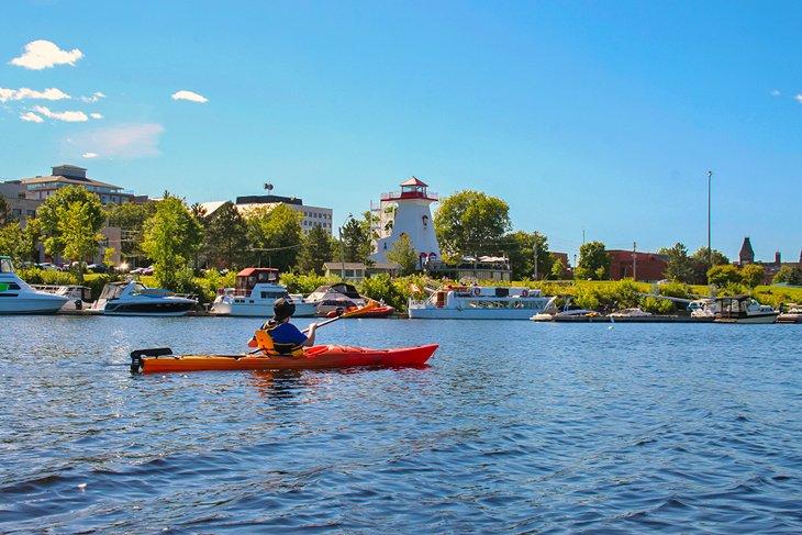 Un piragüista en el río San Juan