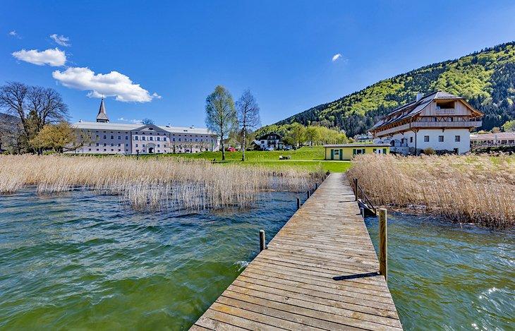 Abbaye d'Ossiach au lac Ossiach