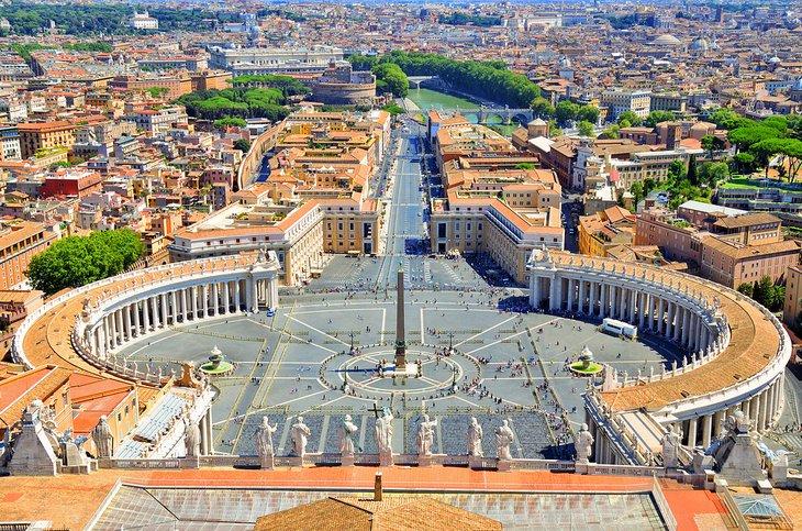 Vista aérea de la Piazza San Pietro (Plaza de San Pedro)