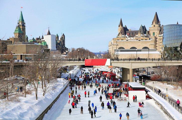 Pista de patinaje sobre hielo del Canal Rideau en Ottawa