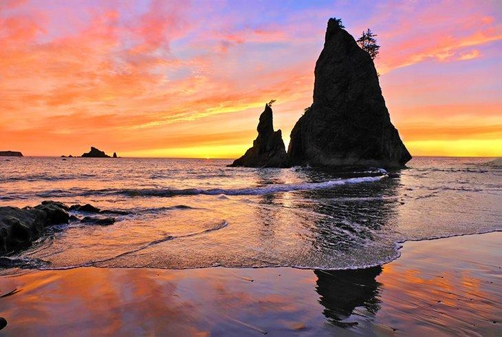 Meeresfelsen bei Sonnenuntergang, Rialto Beach, Olympic Nationalpark