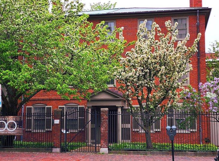 Wadsworth Longfellow House