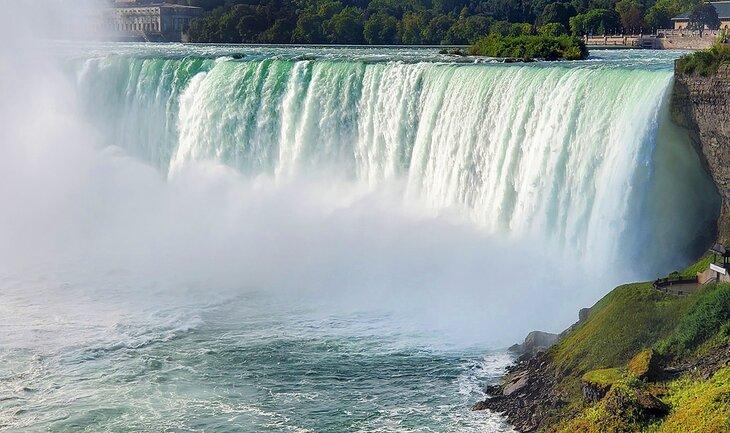 Cataratas Horseshoe en Niagara Falls, Canadá