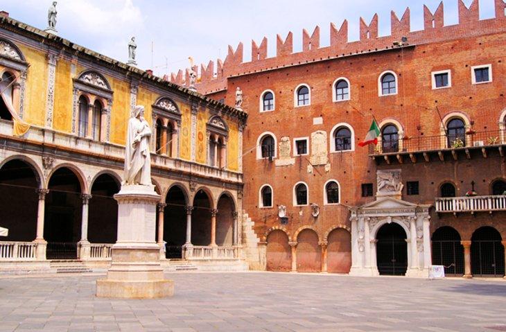 Piazza dei Signori y Loggia del Consiglio