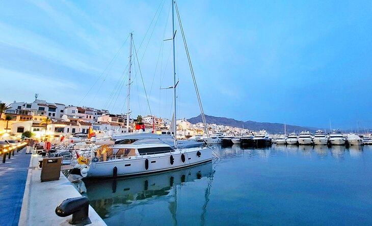 Puerto Banús am Abend