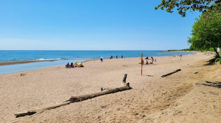 Playa Rouge