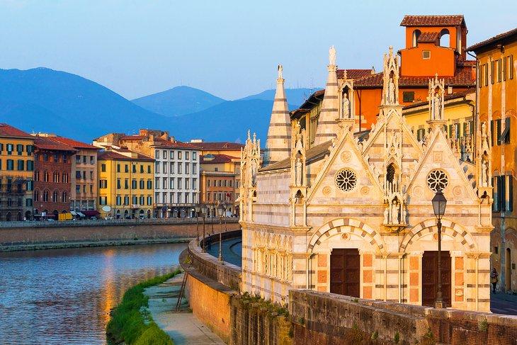 Später Nachmittag in Pisa, Italien
