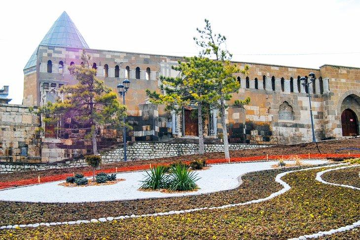 Mezquita Alaeddin en Alaeddin Tepe