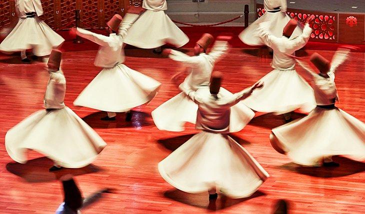 Derviches giradores en Konya