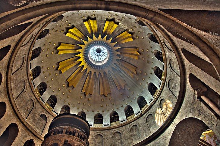 La cúpula en la Iglesia del Santo Sepulcro