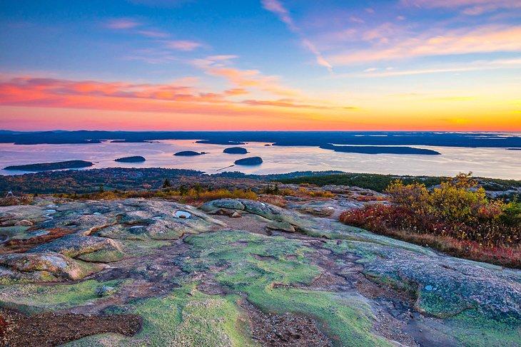 Sonnenaufgang vom Gipfel des Mount Cadillac