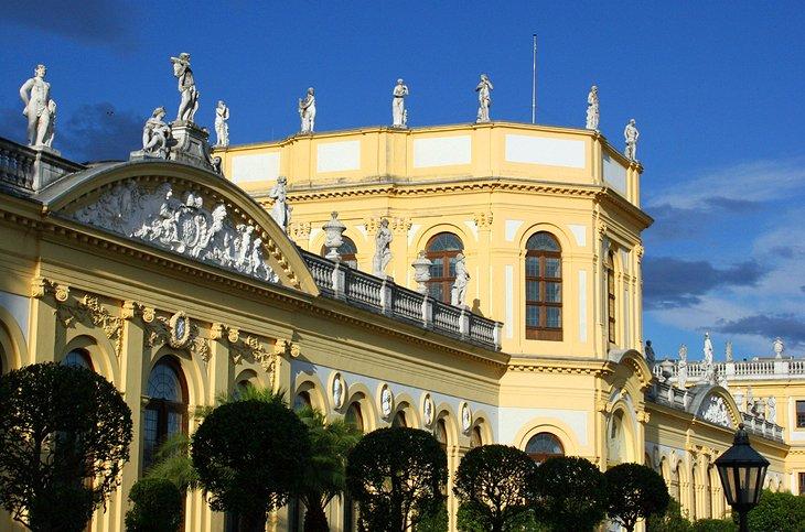Parque Karlsaue y la Orangerie
