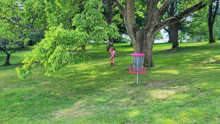 Disc golf en el Ewing Disc Golf Course