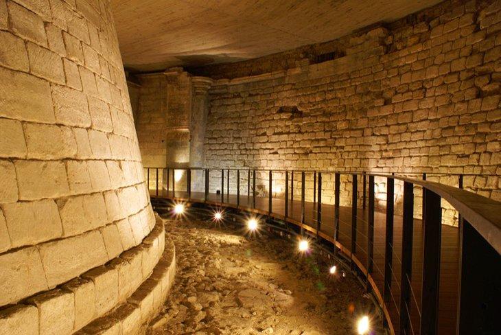 El Louvre Medieval: Fundaciones del Palacio