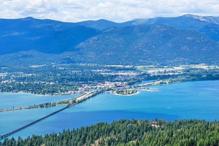 Vista de Sandpoint y el Lago Pend Oreille