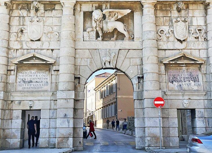 Puerta de la Tierra