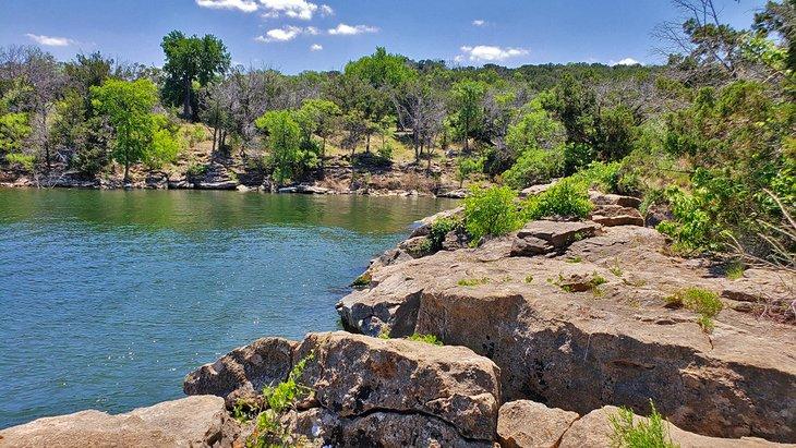 Cala en el Lago Possum Kingdom