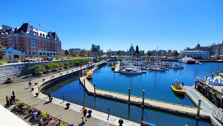 Puerto Interior de Victoria en un día soleado
