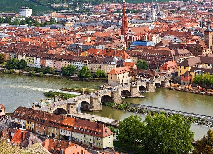 El Antiguo Puente sobre el Meno