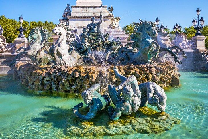 Monument aux Girondins, la célèbre fontaine de la Place des Quinconces