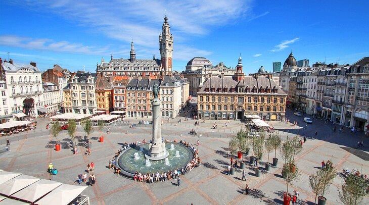 Luftaufnahme des Hauptplatzes in Lille