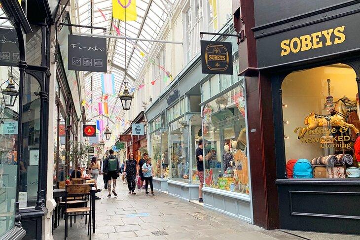 Arcada de compras en Cardiff