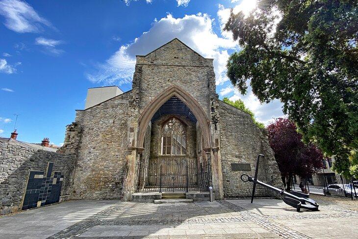 Iglesia de Holyrood a lo largo de la Ruta del Titanic