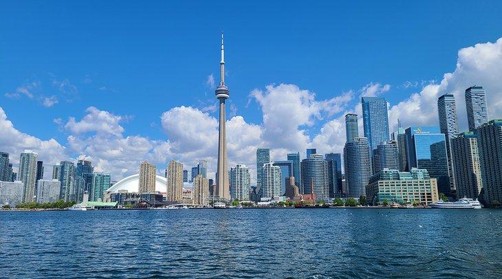Blick auf Toronto vom Lake Ontario