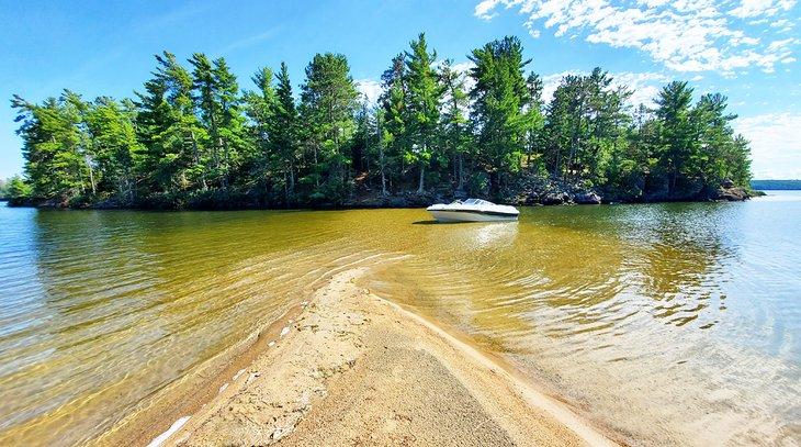 Sandbank in den Nordarmen des Rainy Lake