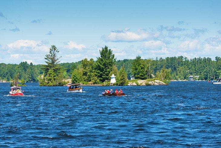 Boote auf dem Lake Muskoka