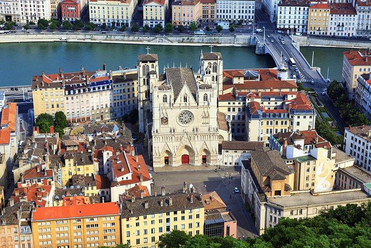 Cathédrale Saint-Jean Baptiste