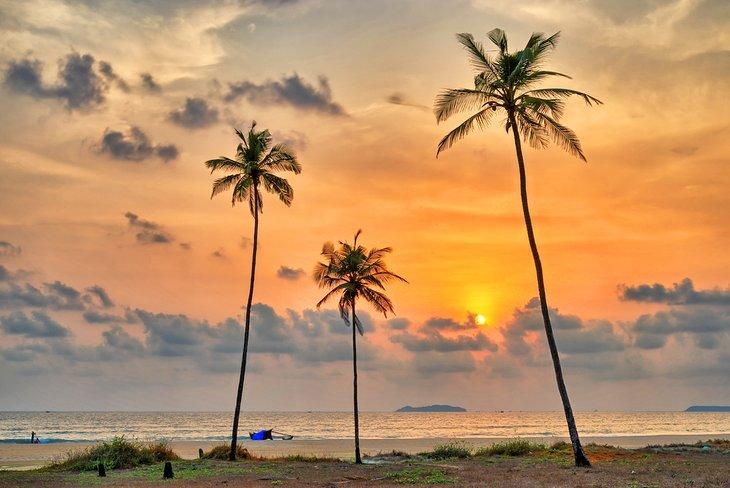 Coucher de soleil à la plage d'Utorda