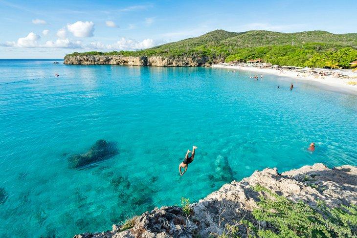 Plongée dans les eaux cristallines de Curaçao