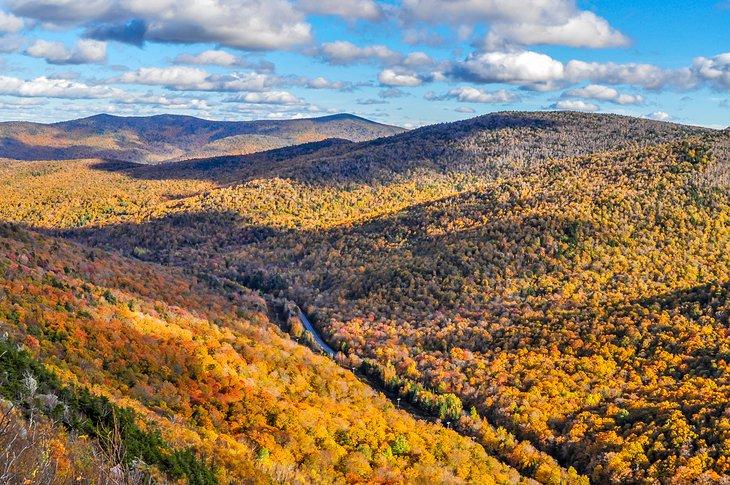 Vista de los colores de otoño desde el Long Trail