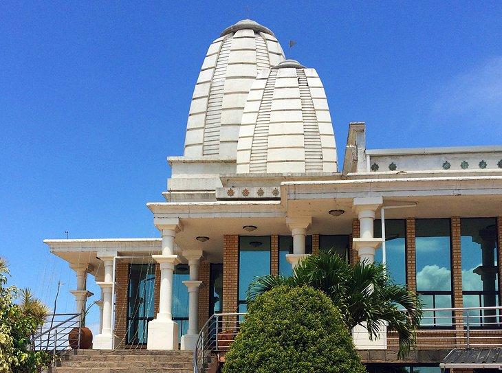 Templo Sri Sri Radha Radhanath (Templo Hare Krishna)