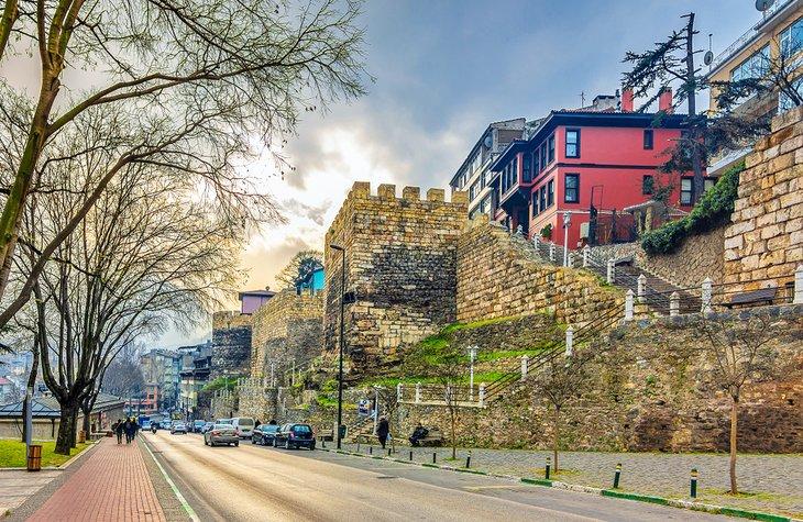 Revers inférieurs du quartier de la citadelle
