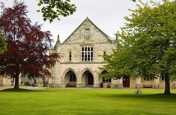 La Universidad y el King's College de Aberdeen