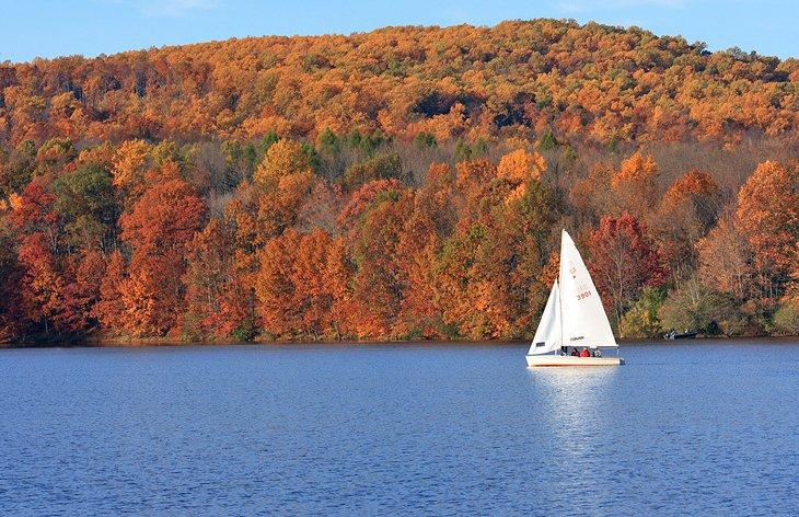Vela en el Lago Nockamixon