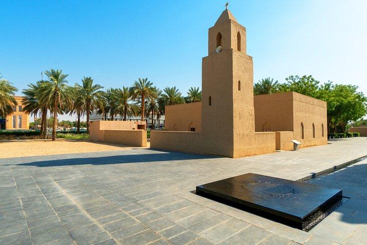 Mezquita restaurada en Qasr al Muwaiji