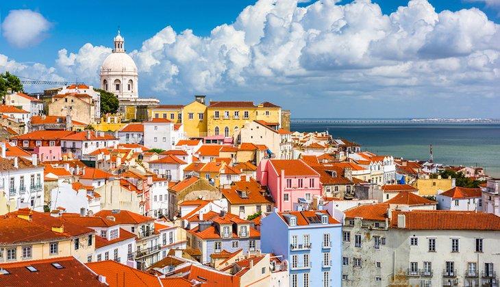 Vista del barrio Alfama de Lisboa