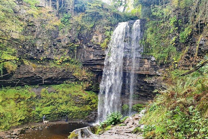 Cascadas de Henrhyd