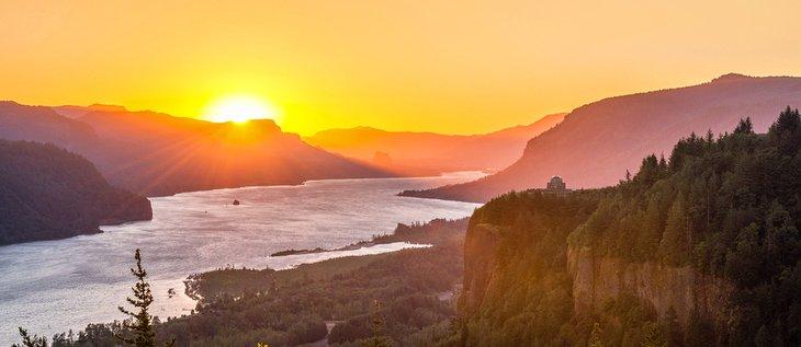 Amanecer en el Parque del Río Columbia