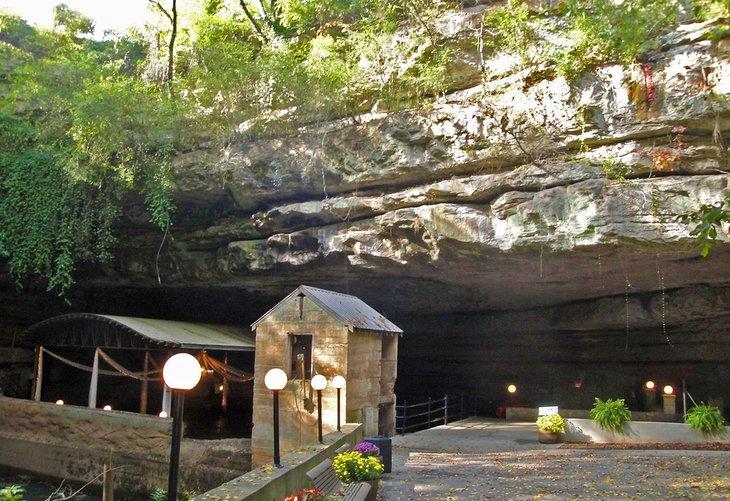 Cueva Lost River