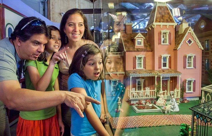Museo de la Casa de Muñecas Americana, Danville