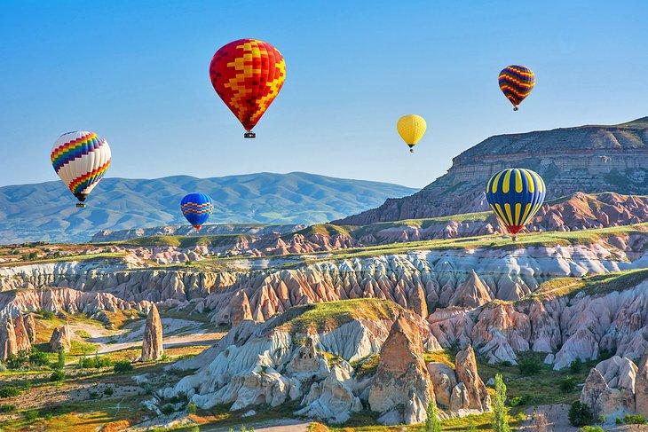 Globos de aire caliente sobre Cappadocia