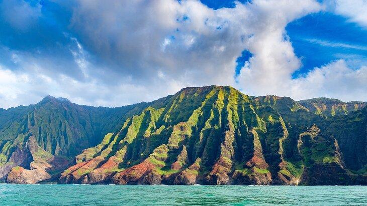 Vista de la costa Na Pali desde el agua